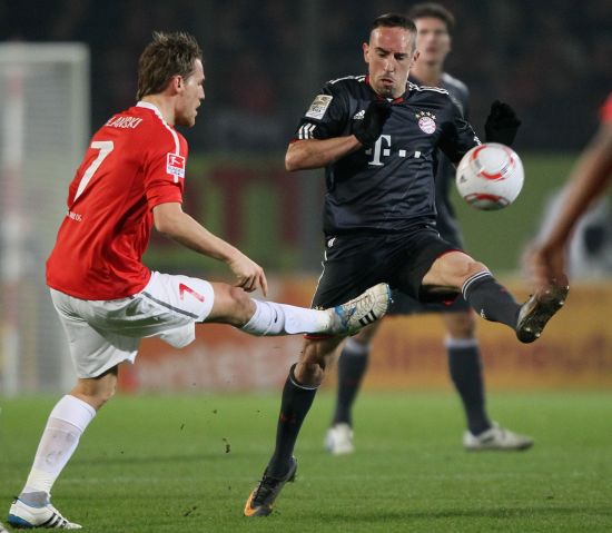 借坚韧的意 借坚韧的意